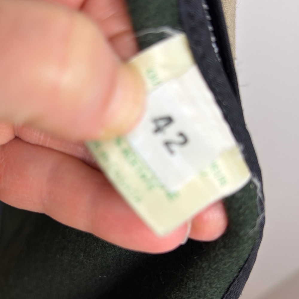 Classic Khaki Trench Coat with Dark Green Collar - Picture 15 of 16